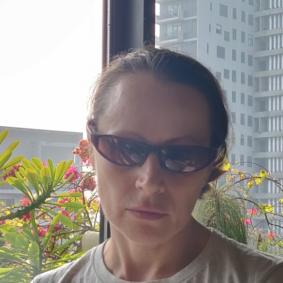 Byblos (Made in Italy) Original Sunglasses - Picture 2 of 8